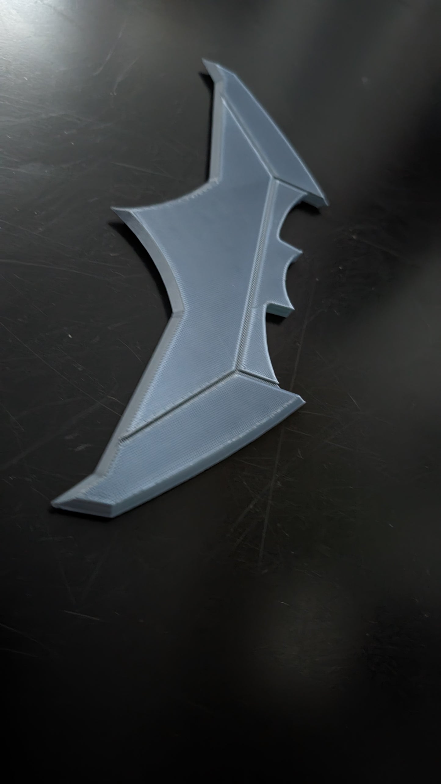 Batman batarang Justice League version